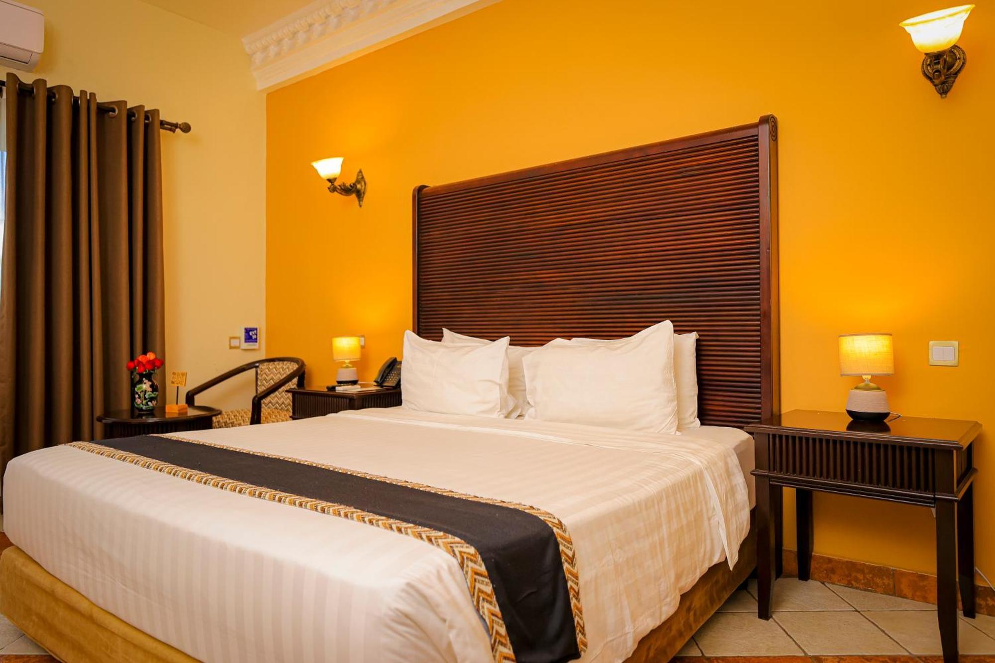 Colosseum Boutique Hotel & Spa Dar es Salaam Exteriör bild